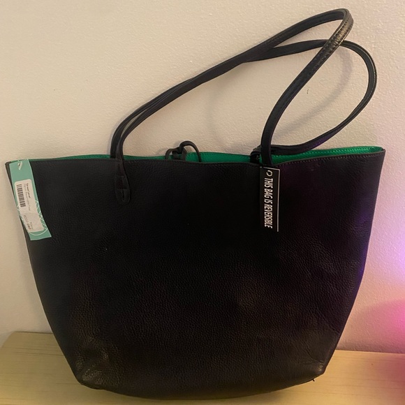 Street level tote - Picture 1 of 6